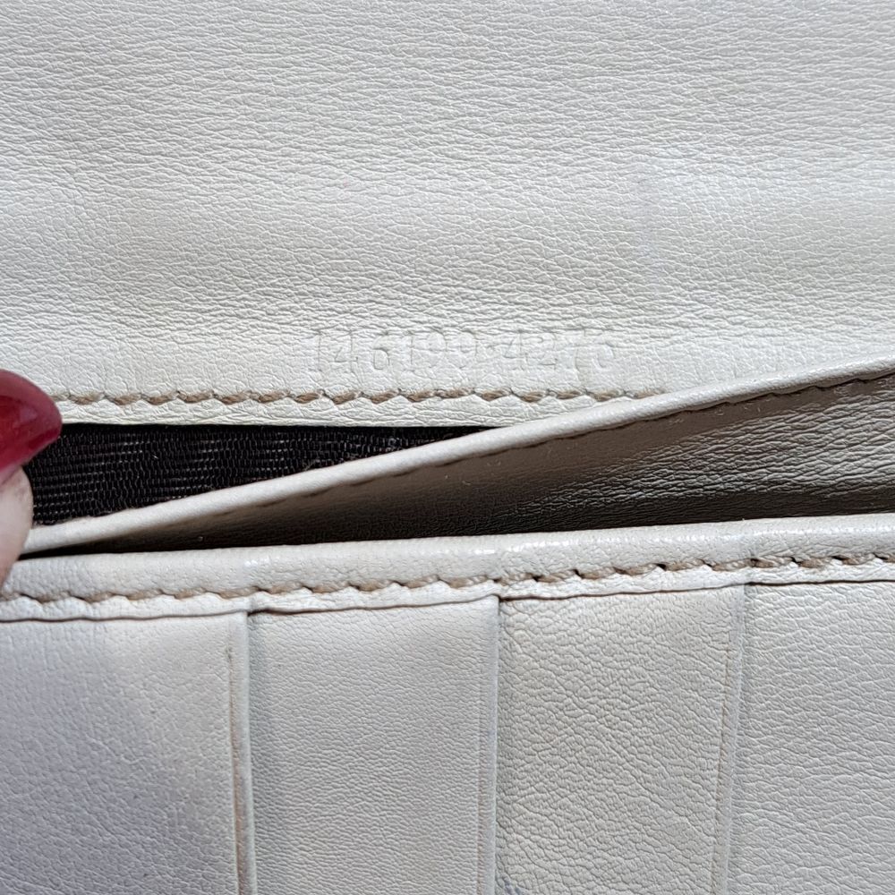Authentic Gucci GG Wallet - Picture 10 of 17